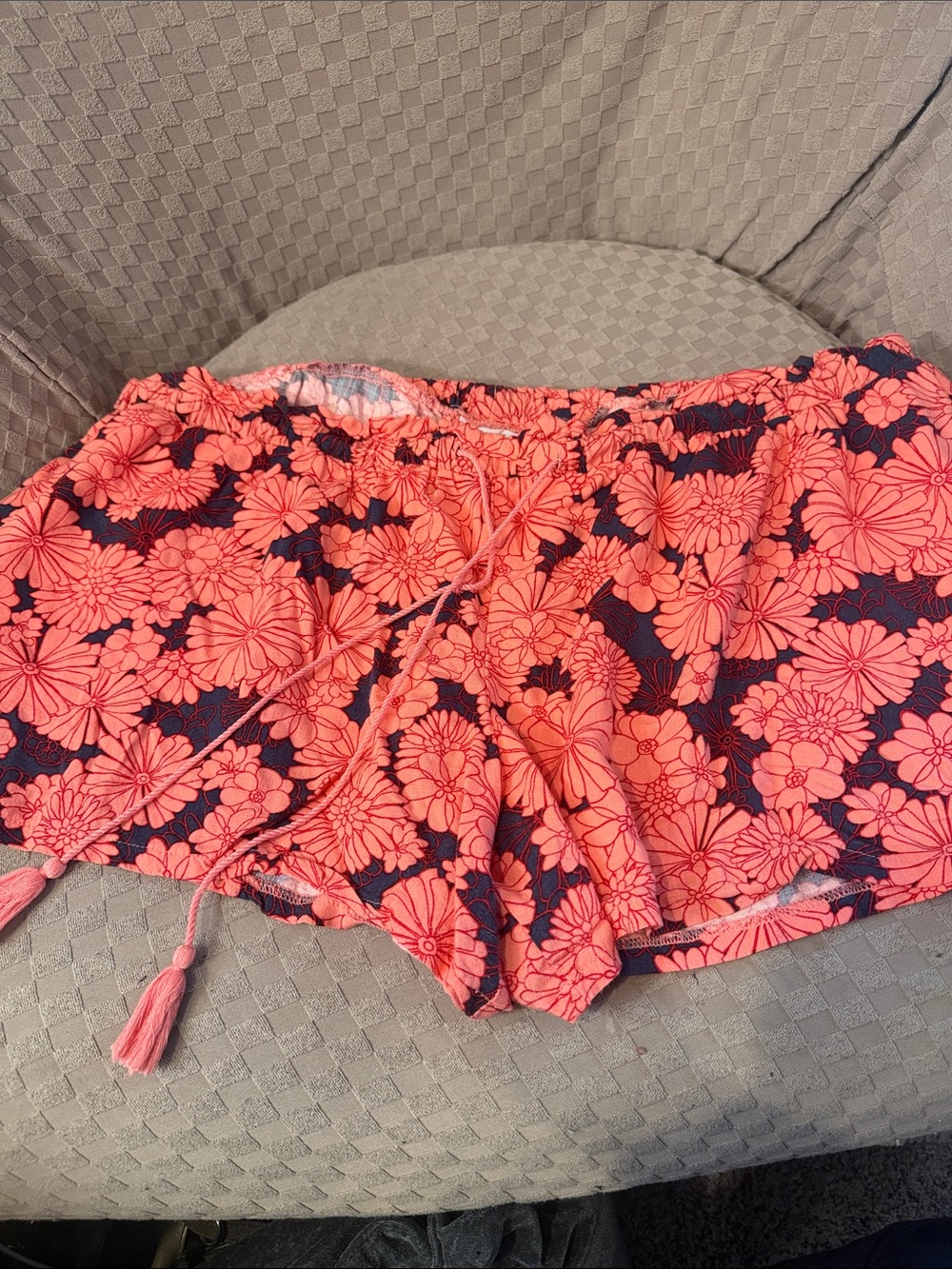 Ingrid & Isabel Coral and Navy Floral Shorts with Elastic Waist